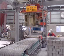 大型多孔磚機（jī）